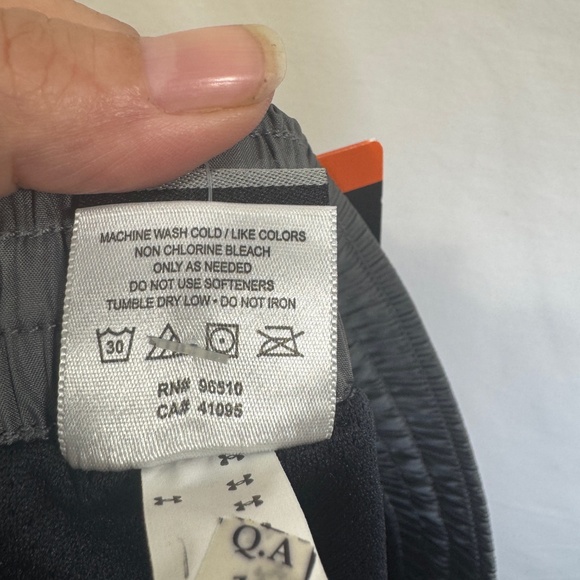 Under Armour Pants Mens Size XXL Gray Windbreaker Performance Athletic Golf NWT - Picture 3 of 11